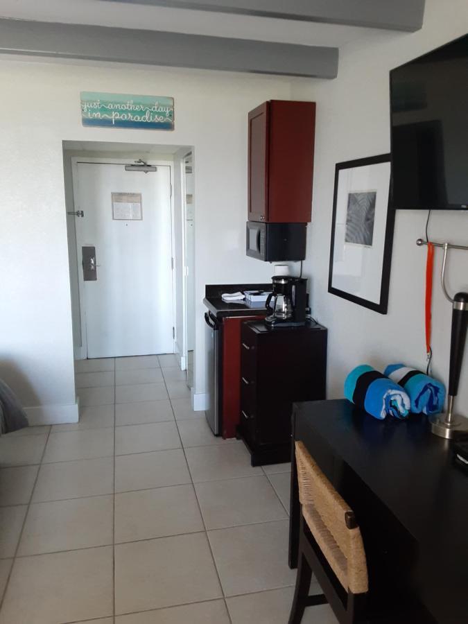 Bay View, Studio206, Beach Steps Away! Pool+Wifi Ruskin Exterior foto